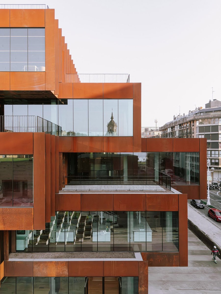 goooodofficial's tweet image. Gastronomy Open Ecosystem by BIG @BIG_Architects 
Bridges of science, gastronomy, entrepreneurship, and nature
LINK: gooood.cn/gastronomy-ope…
PHOTO by Francisco Tirado
#architecture #design #architecturaldesign