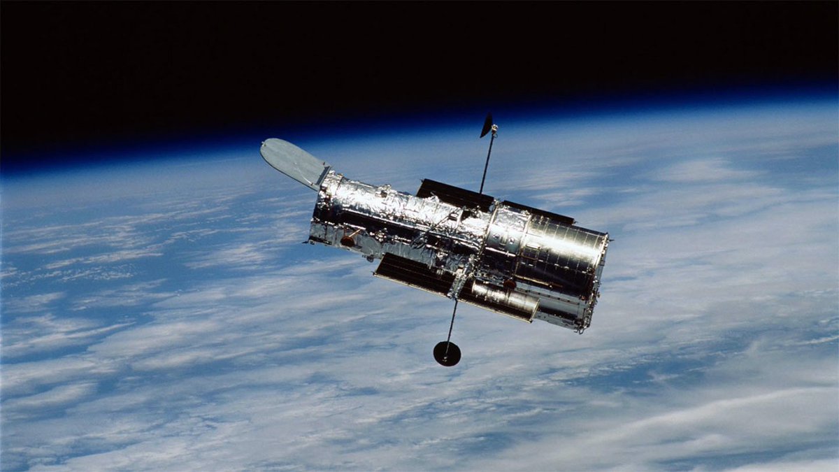 narottamsahoo's tweet image. On 24 April 1990, humanity opened a timeless window to the cosmos as #NASA launched the #HubbleSpaceTelescope aboard STS-31.

Orbiting 547 km above #Earth, Hubble has spent over three decades capturing the universe in ultraviolet, visible, and near-infrared light—illuminating the
