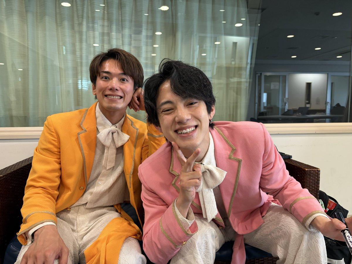 モナキ tweet media