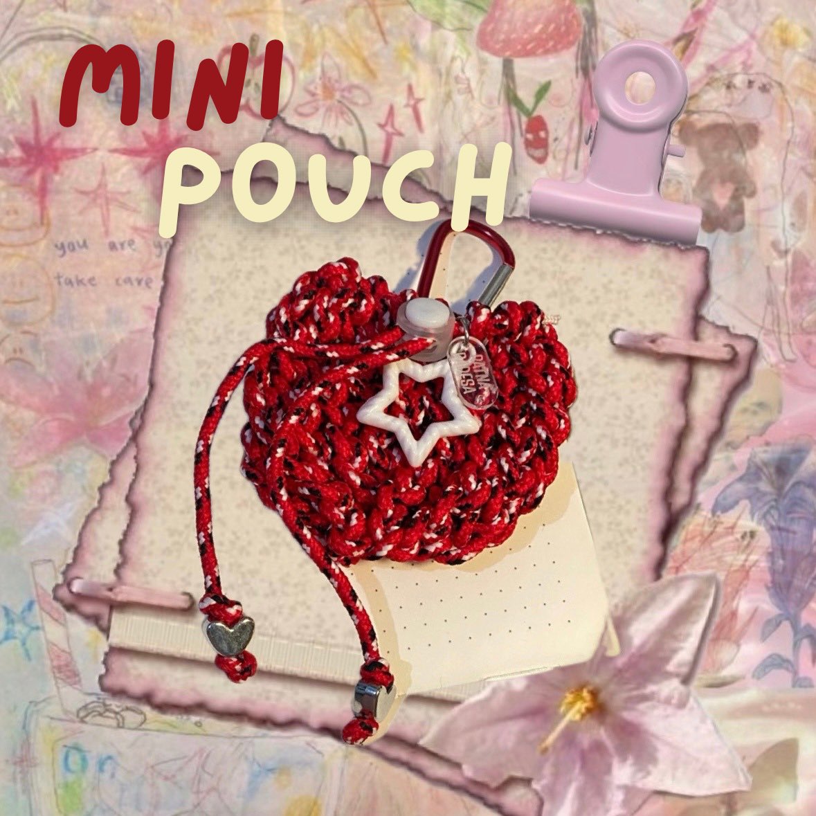ini gemesss bangettt 😩❤️ mini pouch rajut gini lucu parahh, bisa buat tws, koin dan barang mini lainnya, ada gantungan love-nyaa lagi 🥹✨ mana handmade juga, jadi makin pengen punyaa huhu 😆‼️