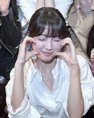 근데 요새 아리니 왜케 바부강아디같지