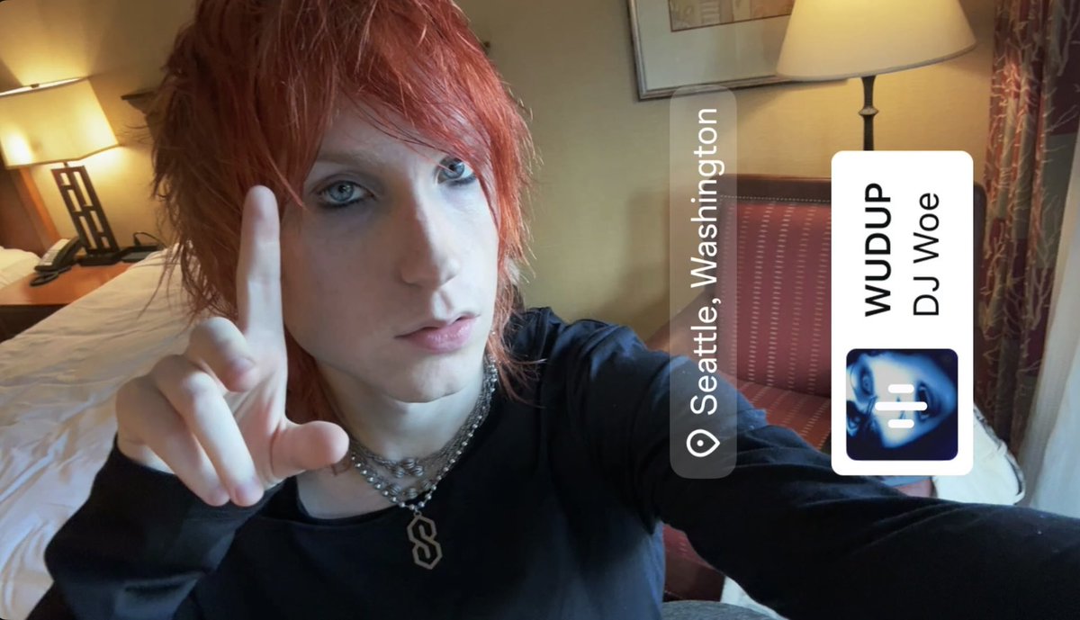 ꒷꒦ STAR! | 2 LØVE ✚ tweet media