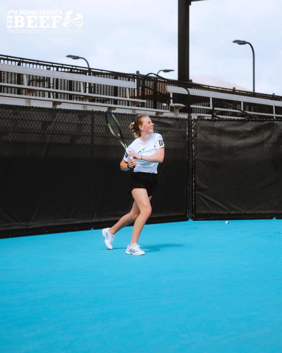 UNDwtennis's tweet image. Final prep. No Excuses. 

#UNDproud | #LGH | #ReachTheSummit