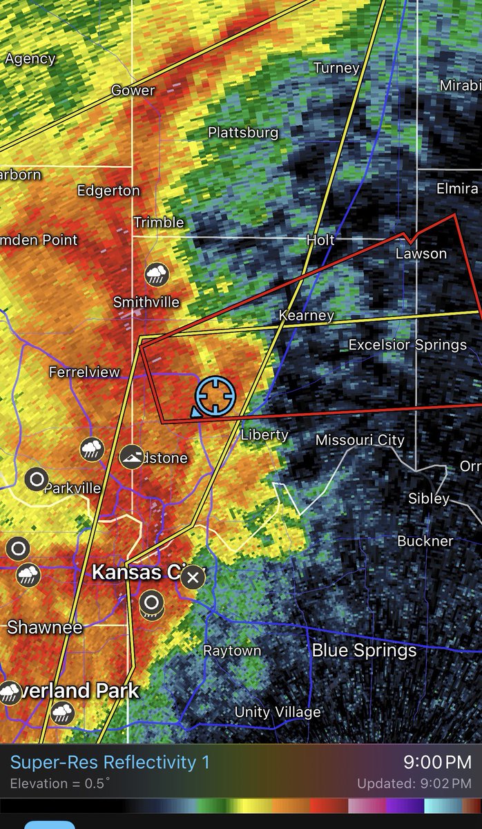 cwalteroverman's tweet photo. The couplet came directly overhead but no tornado here. @JacobLanierWx #MOwx https://t.co/WdNhTpQNSA