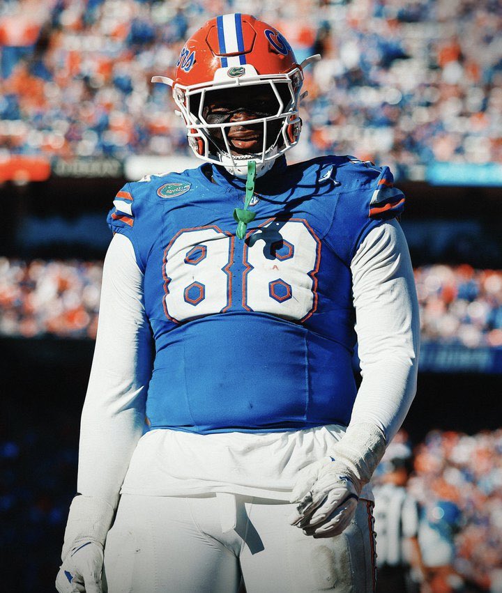 vikingzfanpage's tweet image. #Vikings current IDL room:

• Caleb Banks
• Jalen Redmond
• Levi Drake-Rodriguez
• Tyrion Ingram-Dawkins
• Taki Taimani
• Elijah Williams