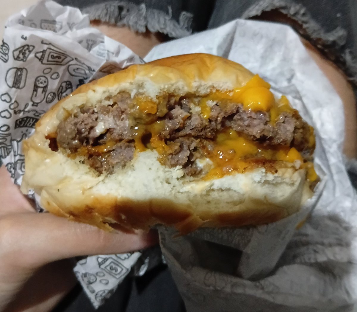 yag de calcinha tweet media