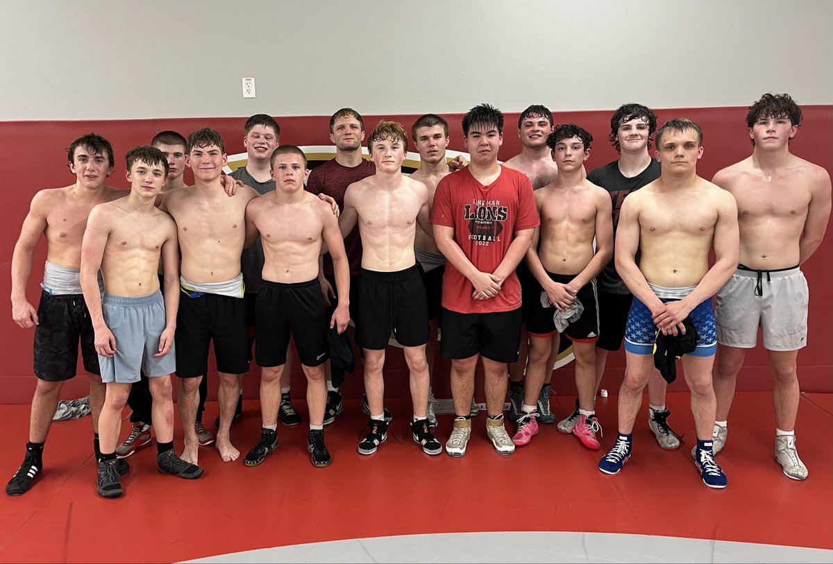 Linn-Mar Wrestling tweet media
