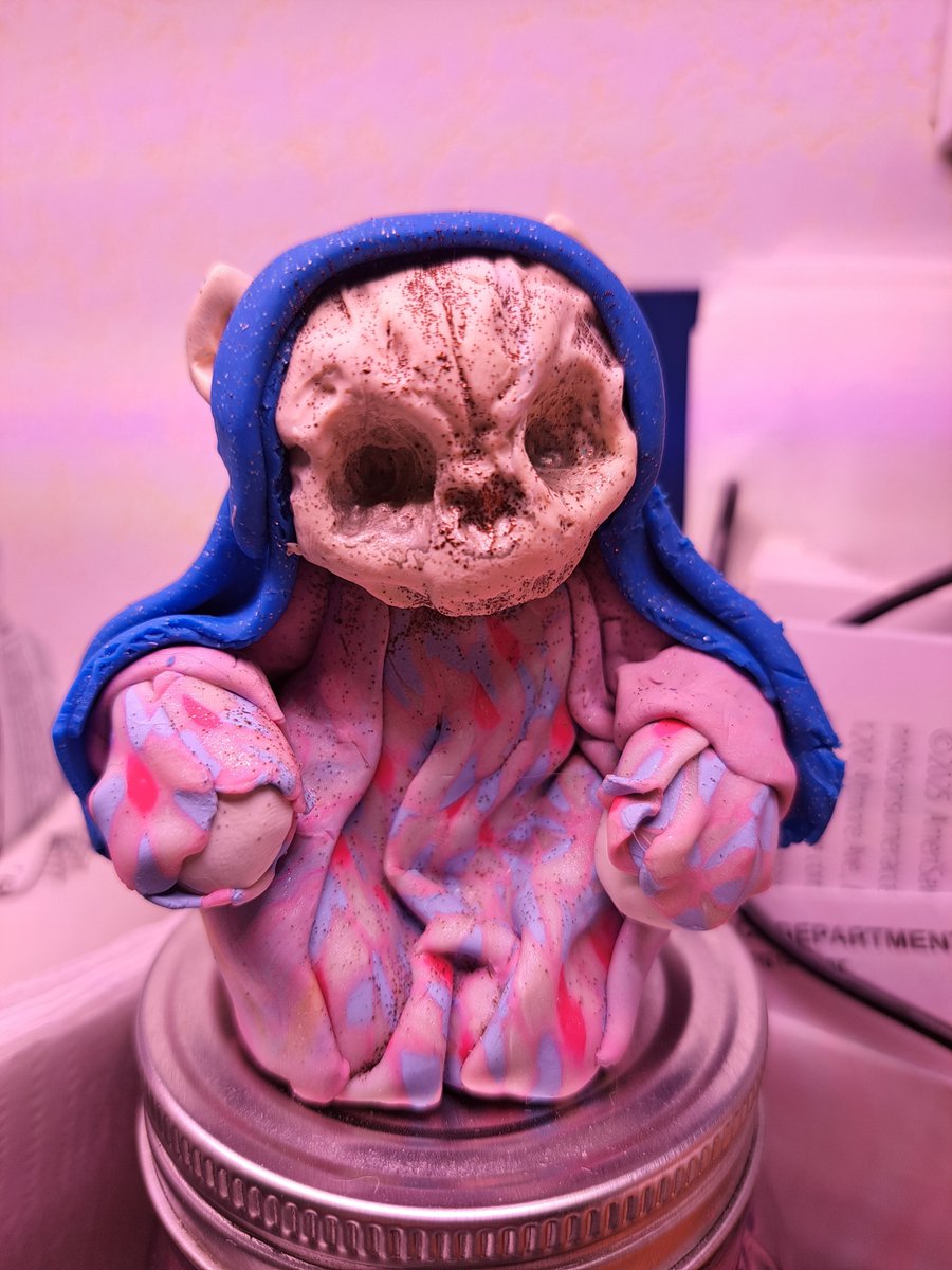 DeanaDemko's tweet image. Come out to @ChillerTheatre and pick up your #oneofakind #handmade #littlereplicants #replicants #handsculpted this weekend!