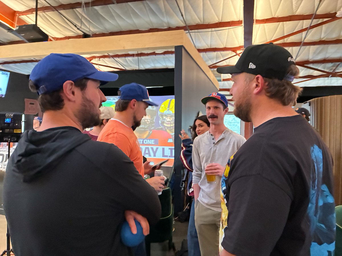 DNVR Broncos tweet media