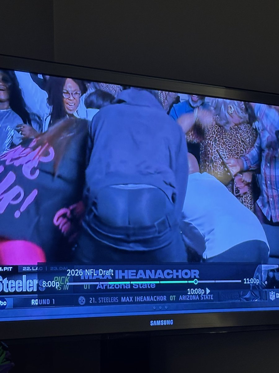 kaner1781's tweet photo. Stay classy @steelers draft pick friend 🫣😑🤡

#nfl #nfldraft #herewego https://t.co/QjqljfjKhZ