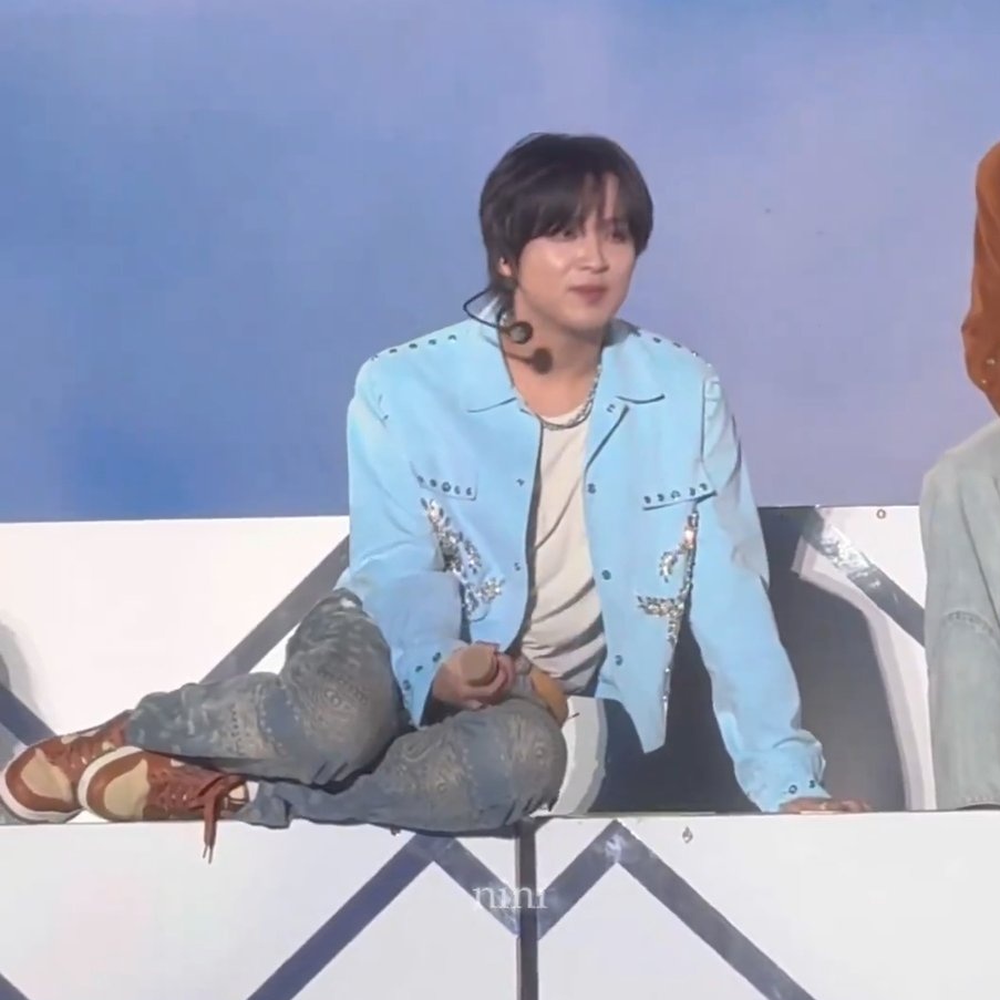 nura ℘ tweet media