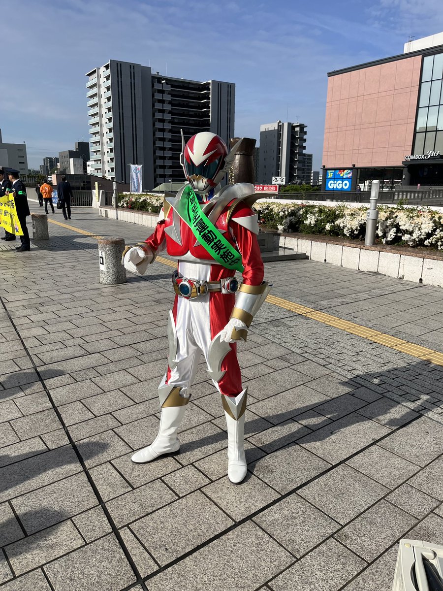 イバライガー tweet media