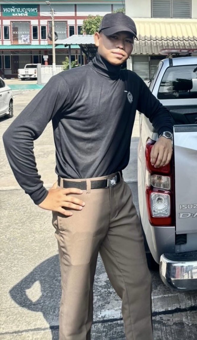 uniform men police suit tweet media