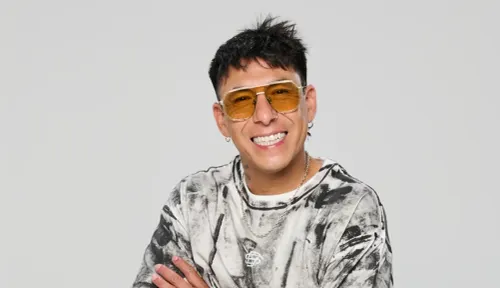 KᗩᖇTOᖴᖴEᒪ // YIPIO AL 9009 tweet media