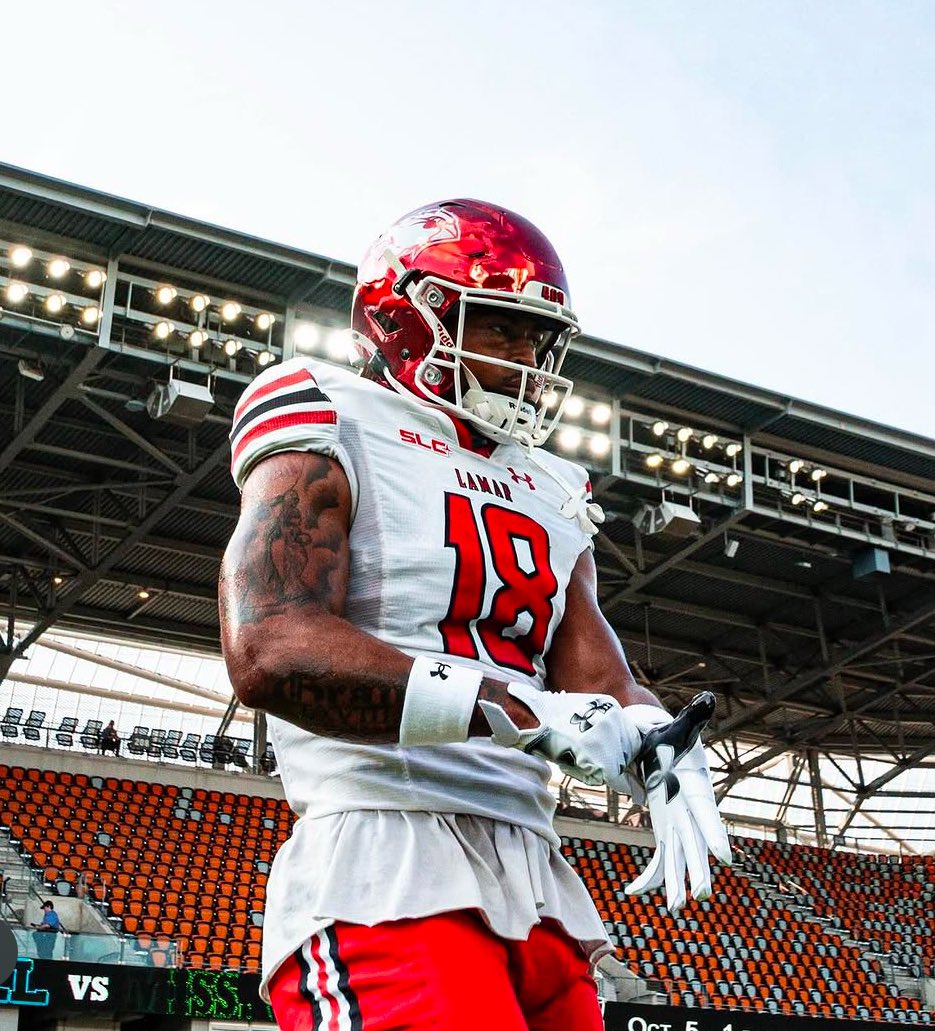 anthony_ja25603's tweet photo. #AGTG After a great conversation with @coachmac_22 , I am blessed to receive an offer from Lamar University @LamarFootball 

@CoachRossomando @CoachDrewChrist @LM_CoogFootball  @DonnieBaggs_ @samspiegs @jackson_dip @priority11fb https://t.co/TPbzAGDcyY