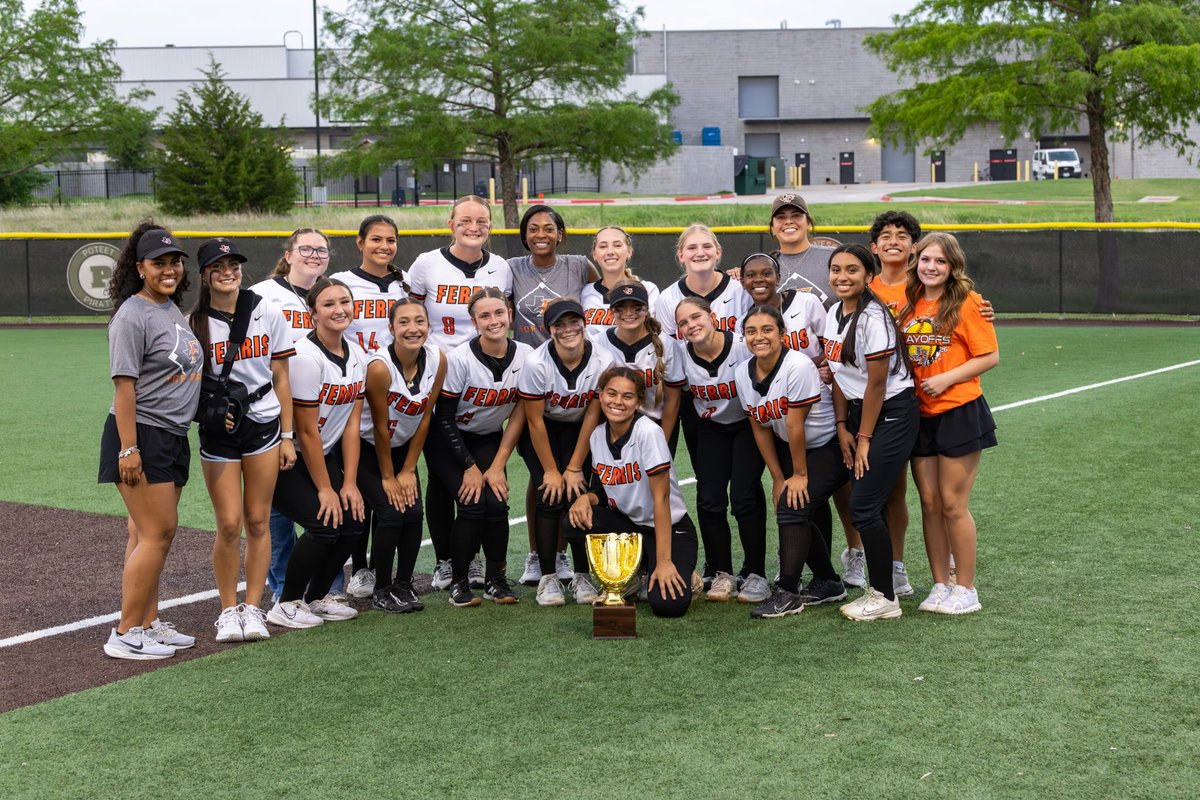 Ferris Softball tweet media