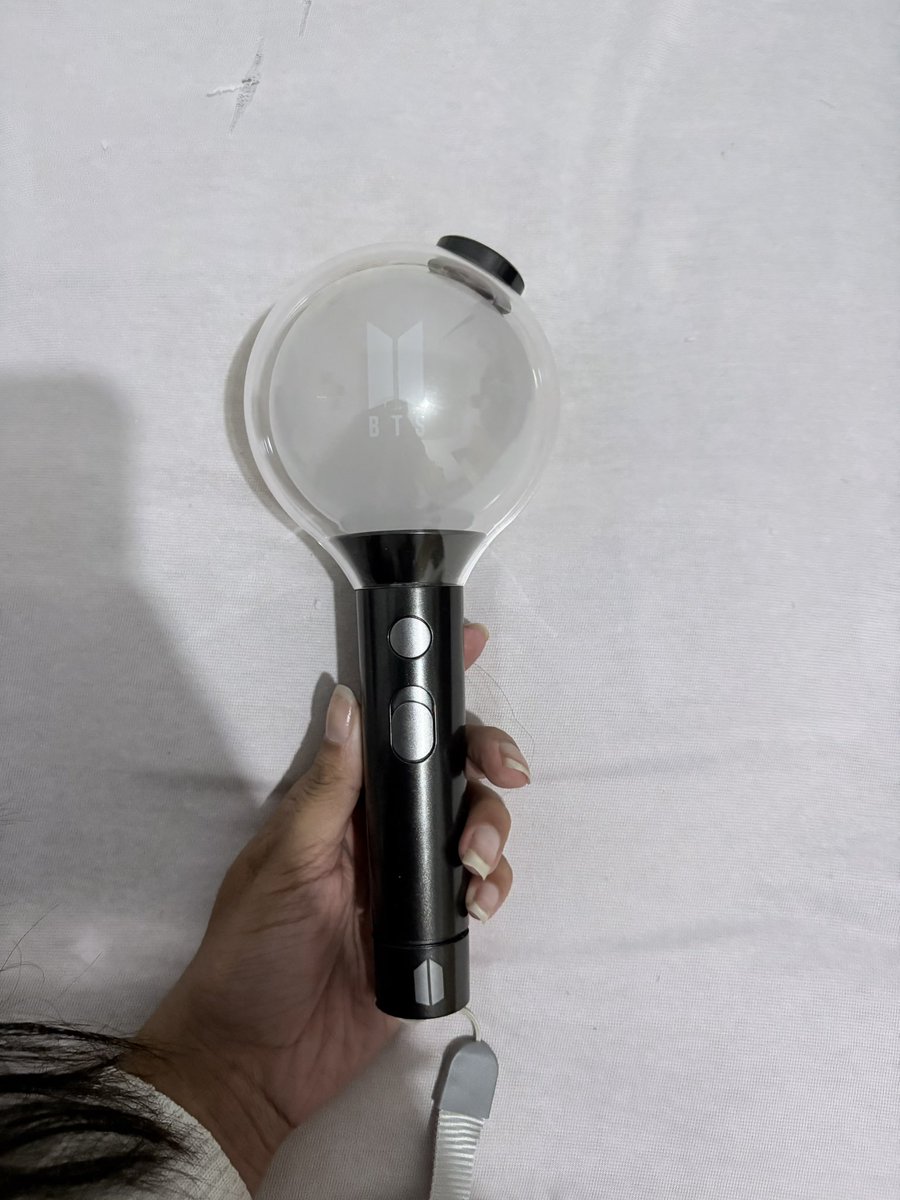 kakaroto⁷ ⊙⊝⊜ 🇭🇺 Bibi vai ver o BTS tweet media