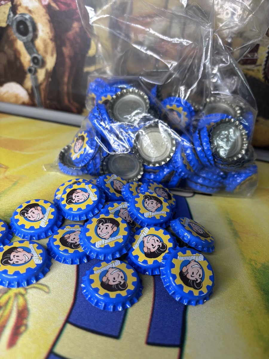 VaultNostalgia's tweet image. Find me at the Wasteland Jamboree and take home one of my new caps! #fallout #gamer #caps
