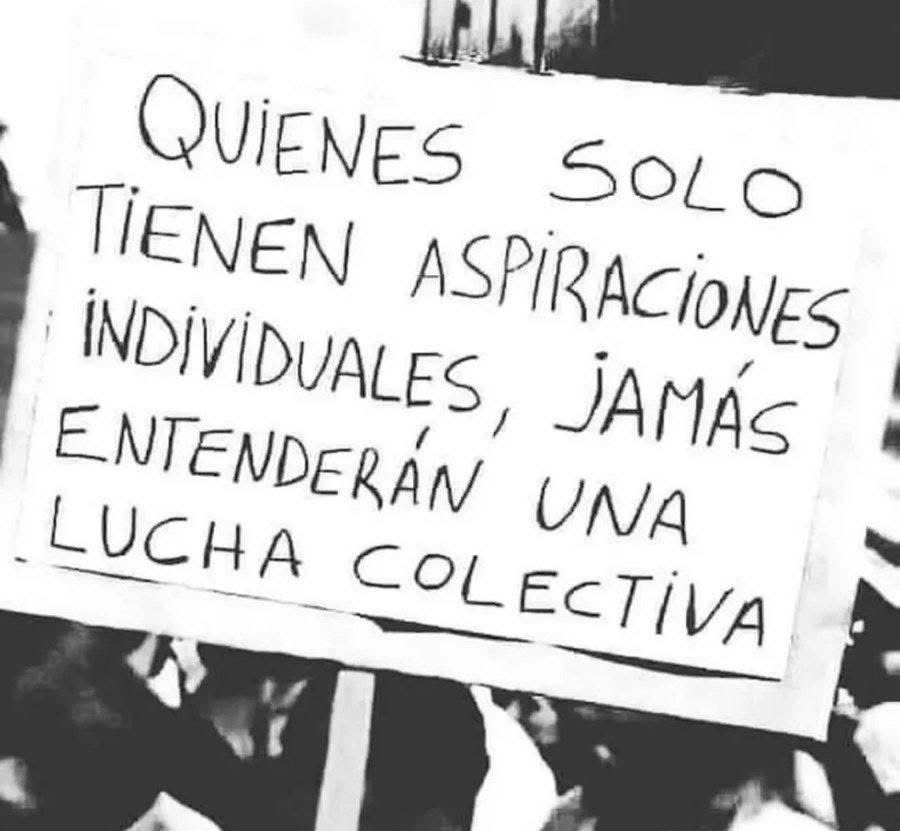 María Guarchaj (@marycarr09) on Twitter photo 
