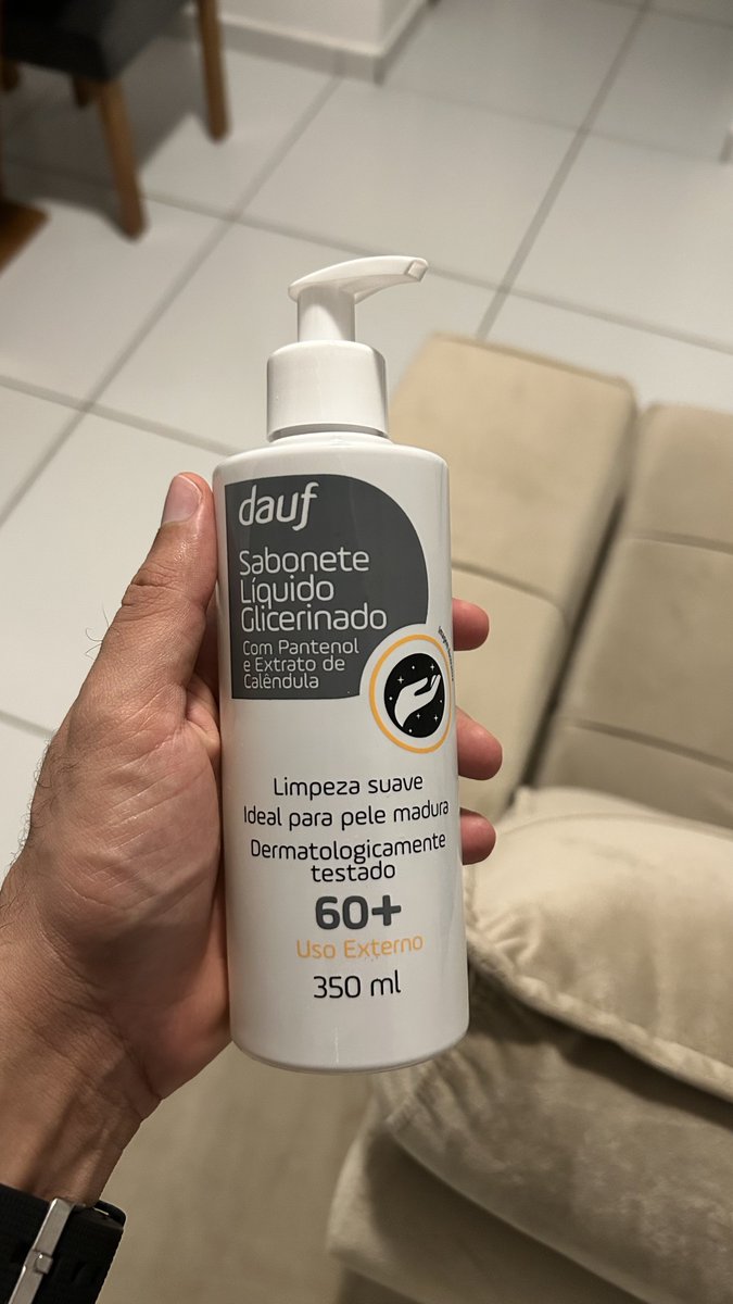 pepitovski's tweet image. Gente esse potão de sabonete tá 10,90 na pague menos #avisei