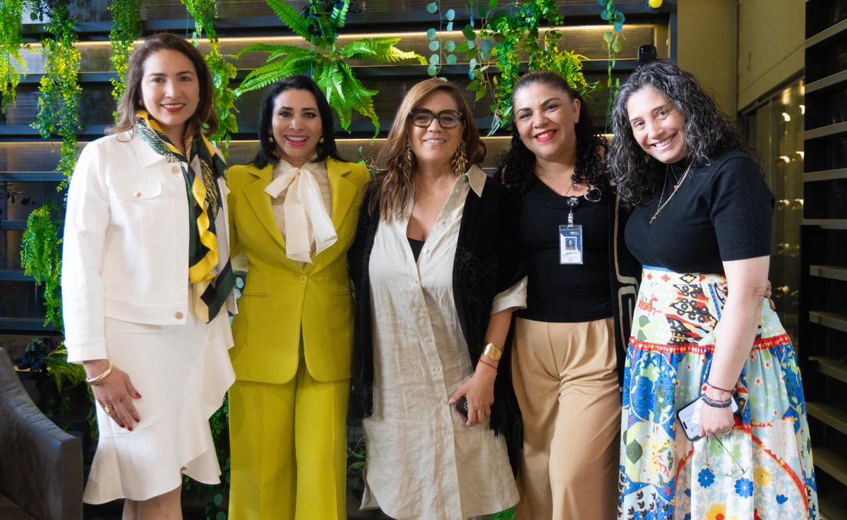 Eunice Rendón tweet media