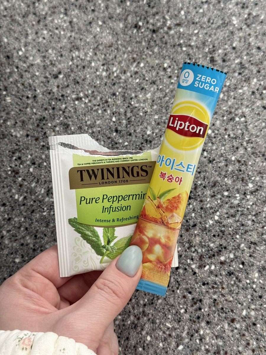 크렘므 tweet media