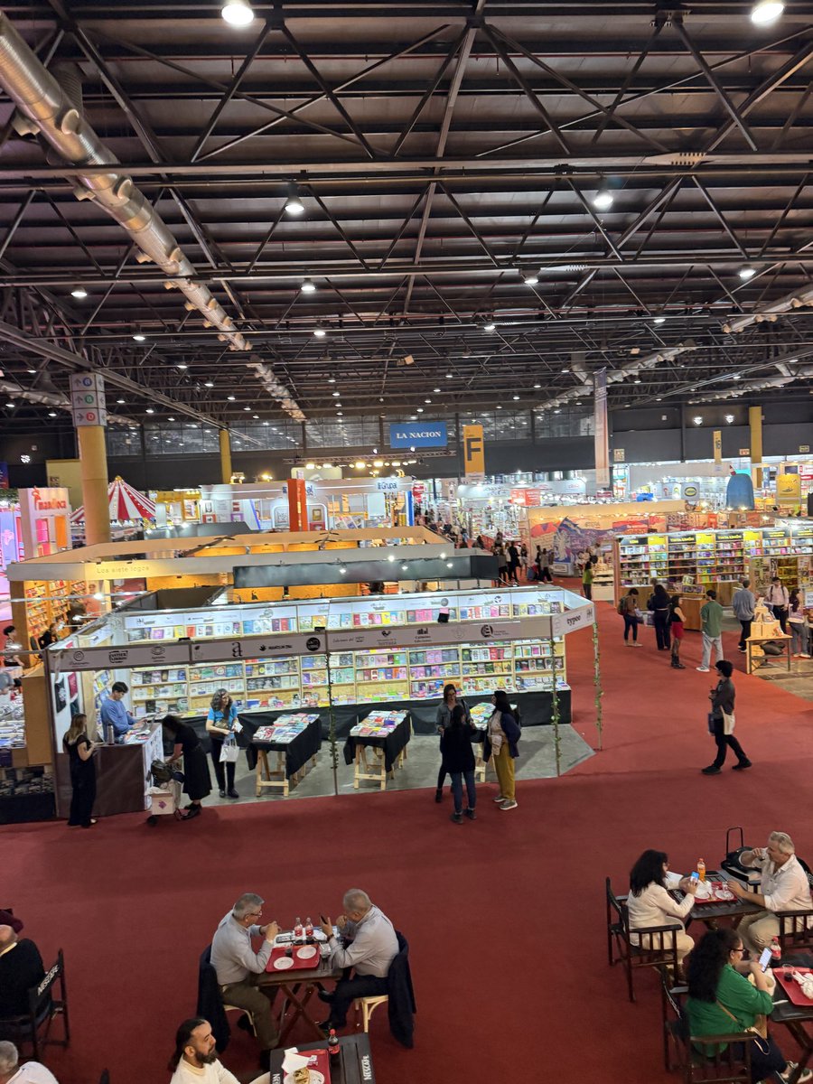 LiftValue's tweet photo. Happy Book Day!!  📚📚 https://t.co/qJdONyt3fx