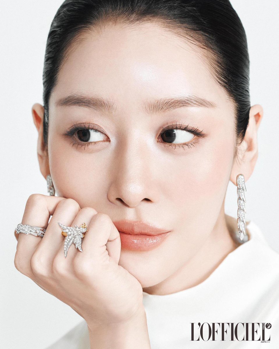 프로필사진바꾸자 이제진짜바꿀때가됫다 프로필사진않바꿔주는거감히이분께실례가되는일인거같아요