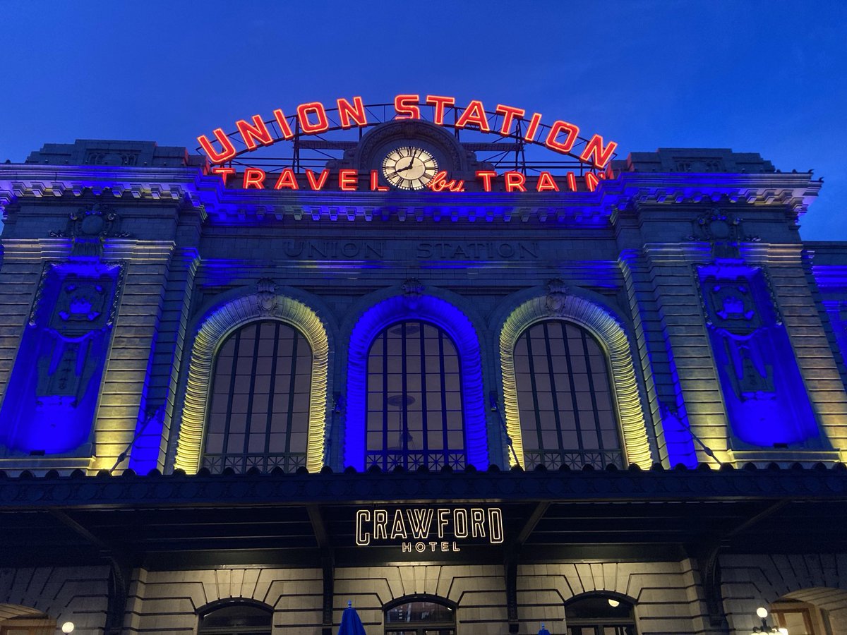 fredmknapp's tweet photo. Union Station, Denver https://t.co/d5N0b2AYds
