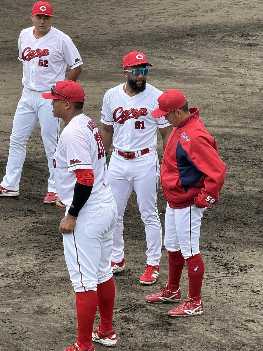 中国新聞カープ番記者 tweet media