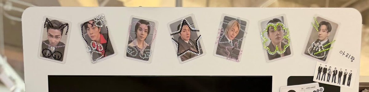 Mrs.catgurl tweet media