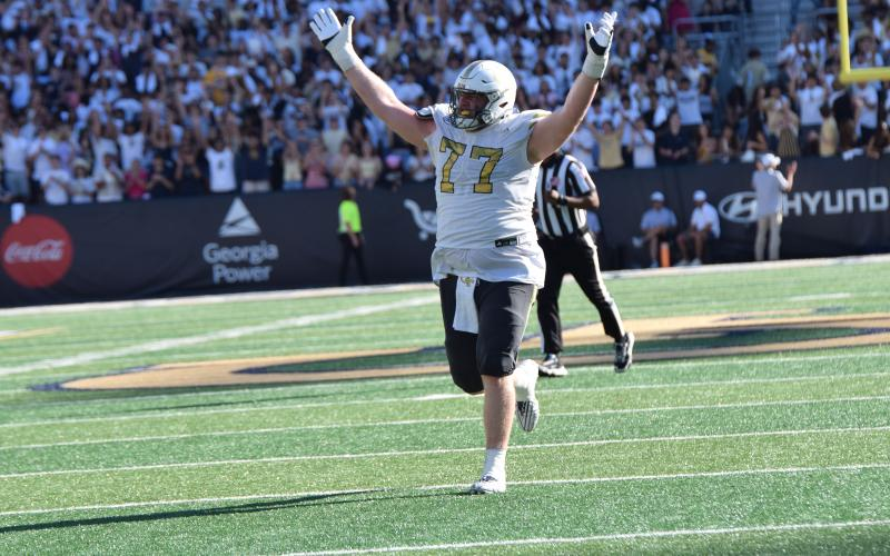 Texans fans, this is the kind of physical, blue-collar addition that changes how the offense feels on Sundays. Keylan Rutledge is now a Houston Texan at No. 26 overall. A powerful guard like this gives the whole line real confidence in the middle