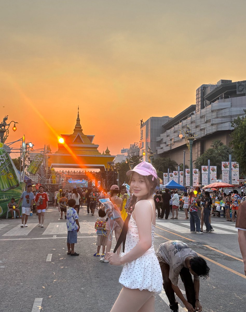 มอ นอ🦋 tweet media