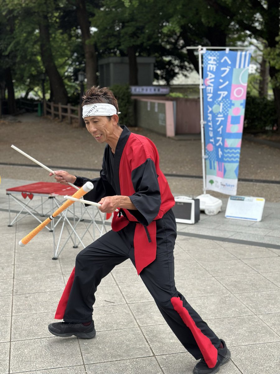リスボン上田さんを観に上野公園へ
拝見するのが、約1年半ぶり🙏😅

噂の和装、英語verでした😆
7〜8割が海外の方
しっかりお客さんのハートを掴んで、爆笑と歓声が沸いてました

明日のふなばしアンデルセン公園も、小さなお友達と楽しいショーになりますように