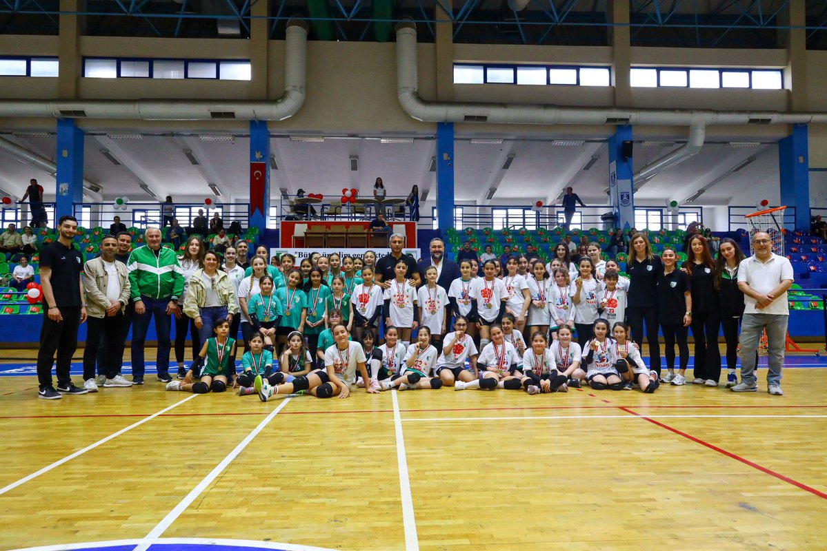 Bodrumspor voleybol takımının 23 Nisan etkinliklerine katıldık
#bodrum #23nisan #voleybol
#bodrumspor