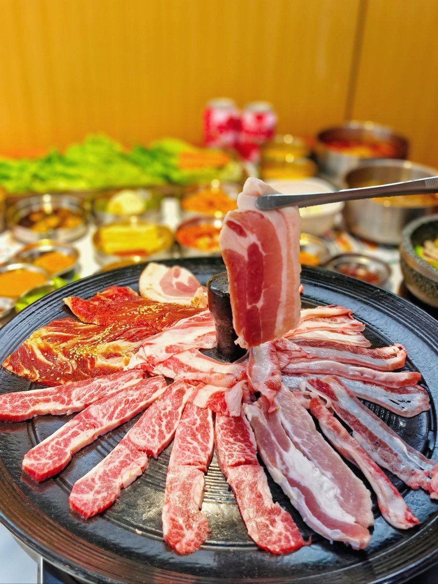 losttribee's tweet image. Festive Feast Alert! Try our Christmas Turkey Ham Wrap u0026 Spiced Apple Cider—juicy, cozy, limited time only! Grab yours before they’re gone!  #HolidayEats #LimitedOffer