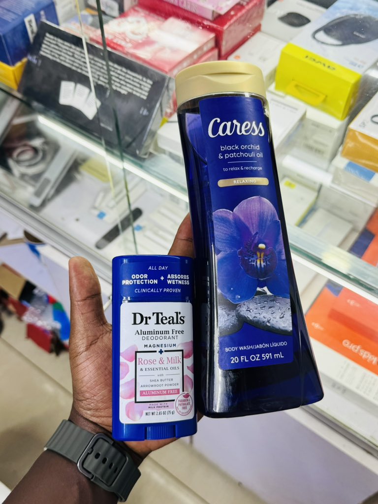 AmRoggoz's tweet image. Mtakujia mali or Nah?

Talk to us via 0733 315 348

WhatsApp: wa.link/kmw4yk

#TechIt | @techscents_ke