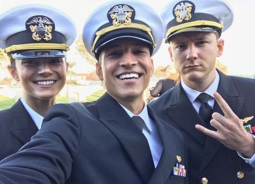 roni ★ tweet media