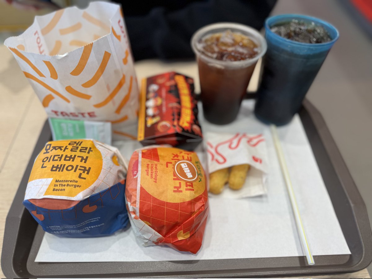 너굴코코 tweet media