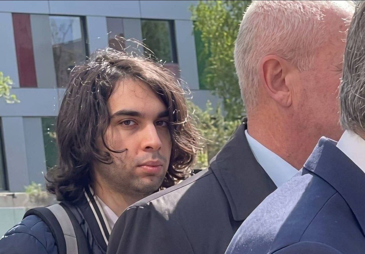 اوا (فرخنده سابق) tweet media