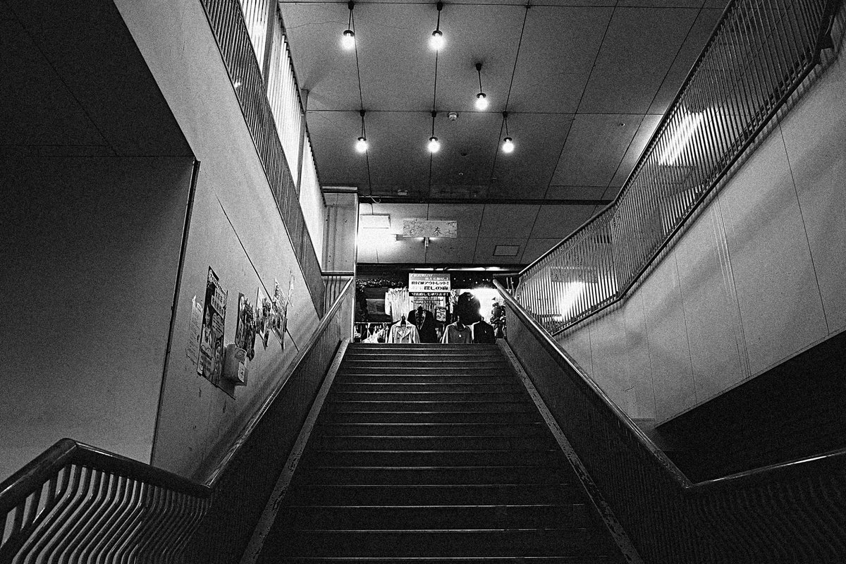 wao_camera's tweet image. 岡町　

GRⅣ monochrome
#GR4monochrome #SnapShot 
#monochrome 
#streetsnap