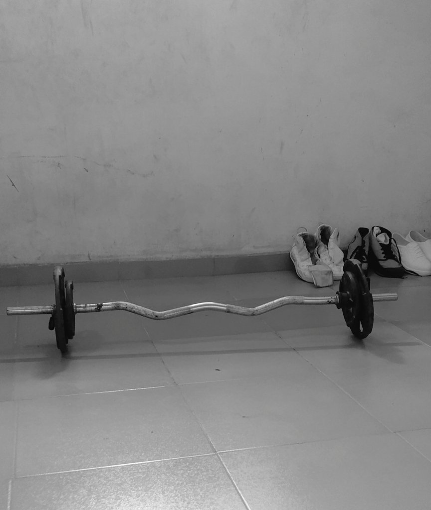 brooo.x🟦 tweet media