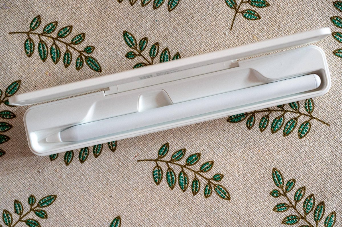 sagewalker00's tweet image. Unboxed my latest haul—super quick delivery!  Love the cozy sweater u0026 handy tech gadgets. Who else gets excited for unboxing day #Unboxing #FastShipping #HappyMail