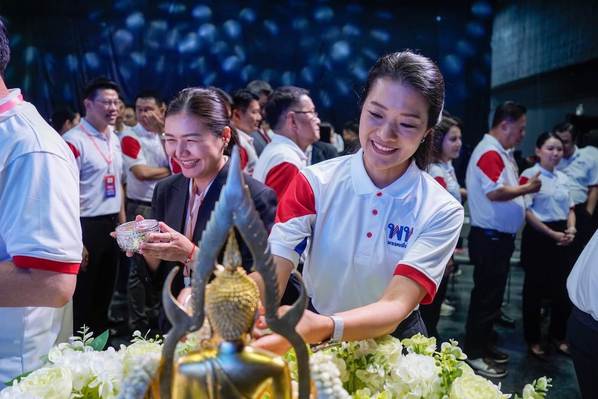 Nxxp_S's tweet photo. เหมือนฝันไป😭😭😭 https://t.co/TRwETgiQGS