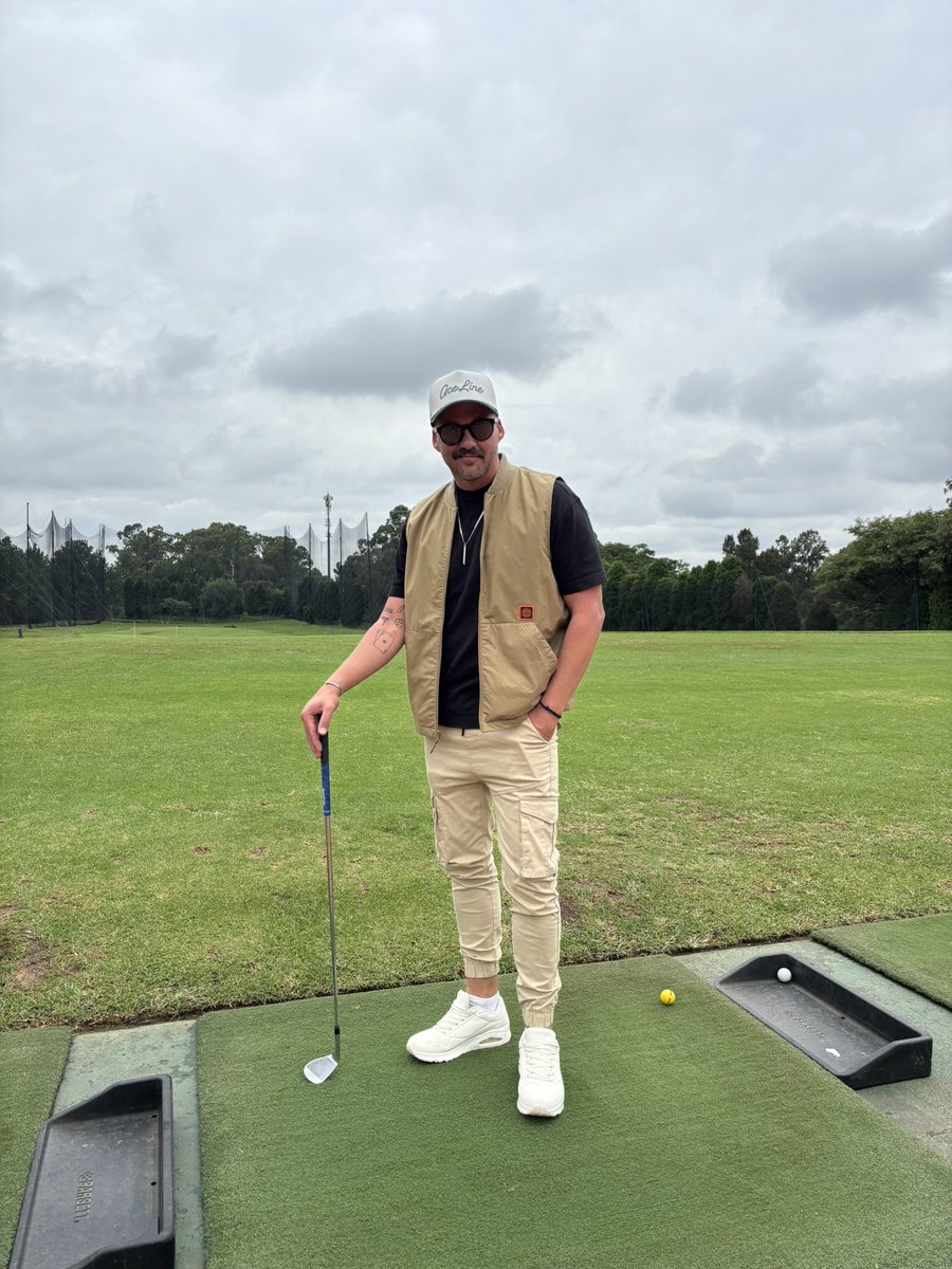 RobbieKruse's tweet image. Felt cute.

#Birding