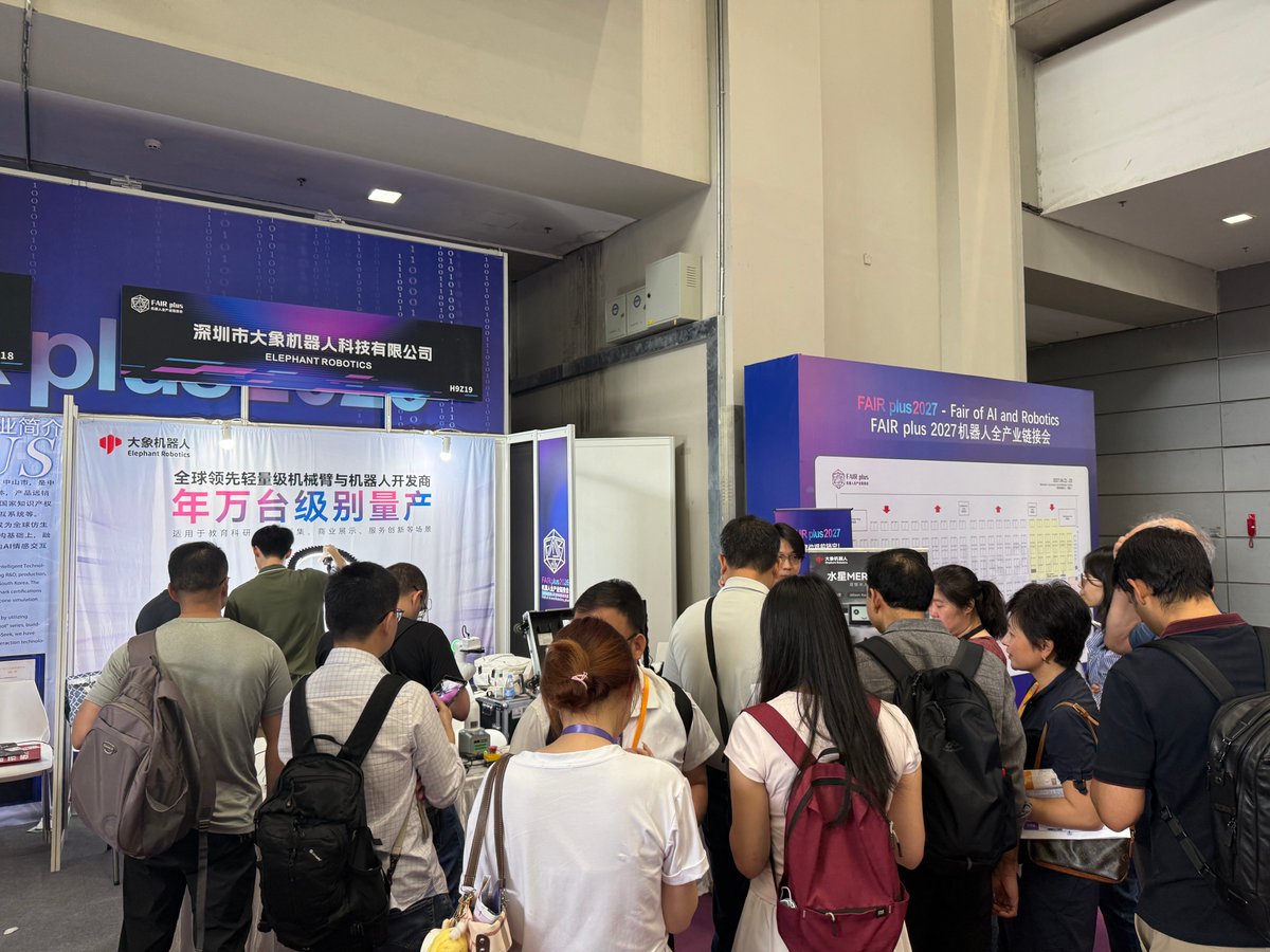 CobotMy's tweet image. ✨#FAIRplus 2026 has come to a successful close!🤖 Thanks to everyone who visited our booth and connected with us. See you at the next event! #EmbodiedAI #Automation #TechInnovation #Robotics #Education