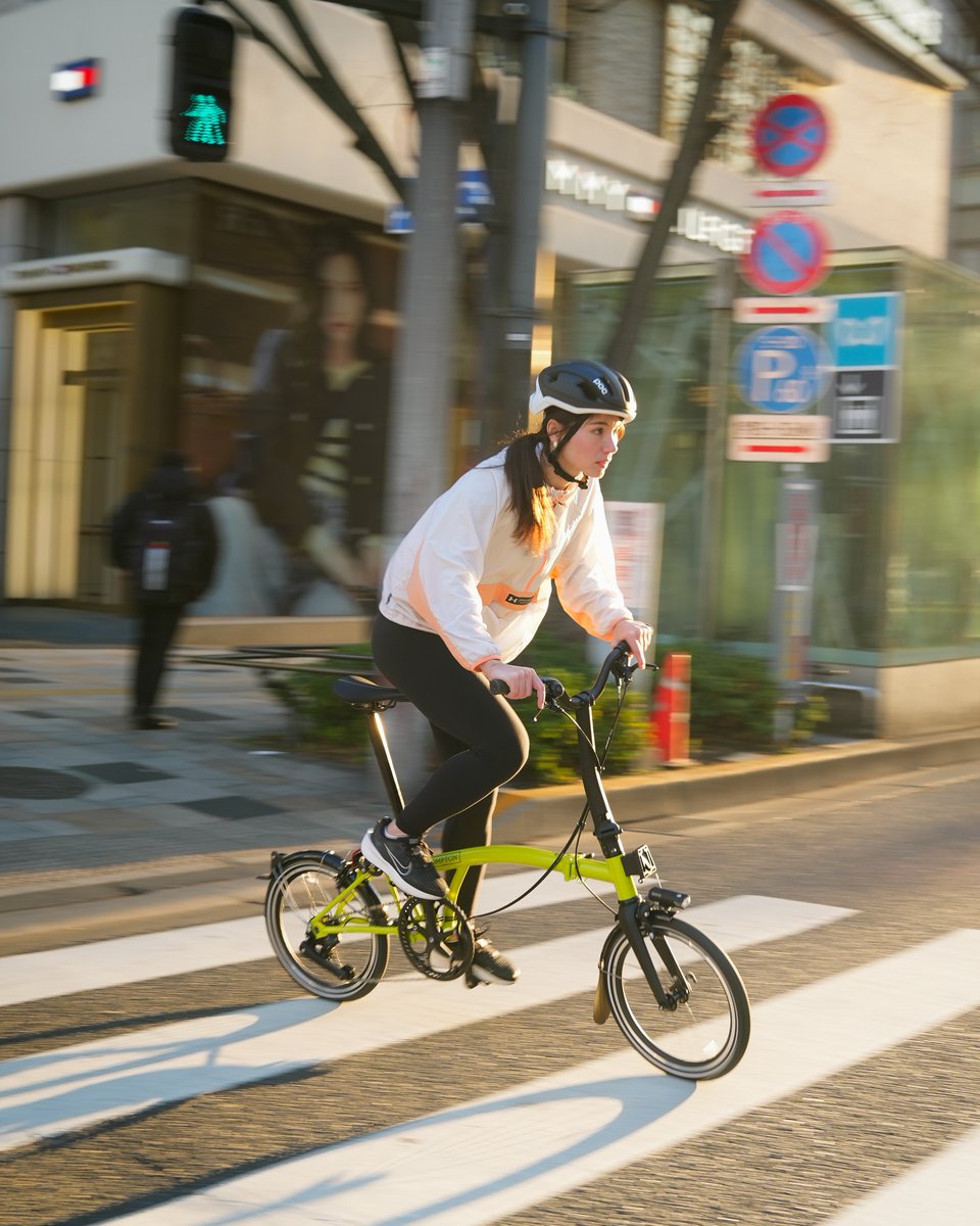 lb_daikanyama's tweet image. 新型「P Line」販売開始。

軽さと剛性のバランスが変わると、ここまで走りが変わるのか。
カーボンフォーク×アルミステムで、より軽快なフィーリングに。
まずは実車を見てほしい1台です。

詳細はこちら
lb-daikanyama.jp/brompton/p-lin…

#brompton #pline #新型