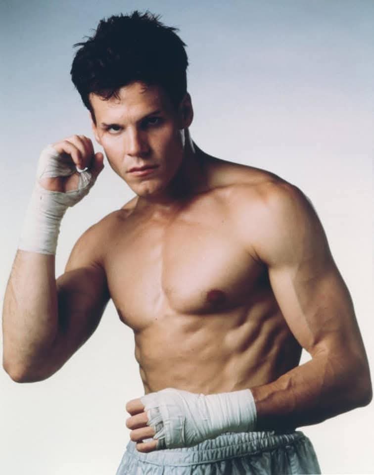 barbaravitali2's tweet image. Happy Birthday to #CraigSheffer April 23,1960 #OneTreeHill #FlyPaper #CodeOfHonor