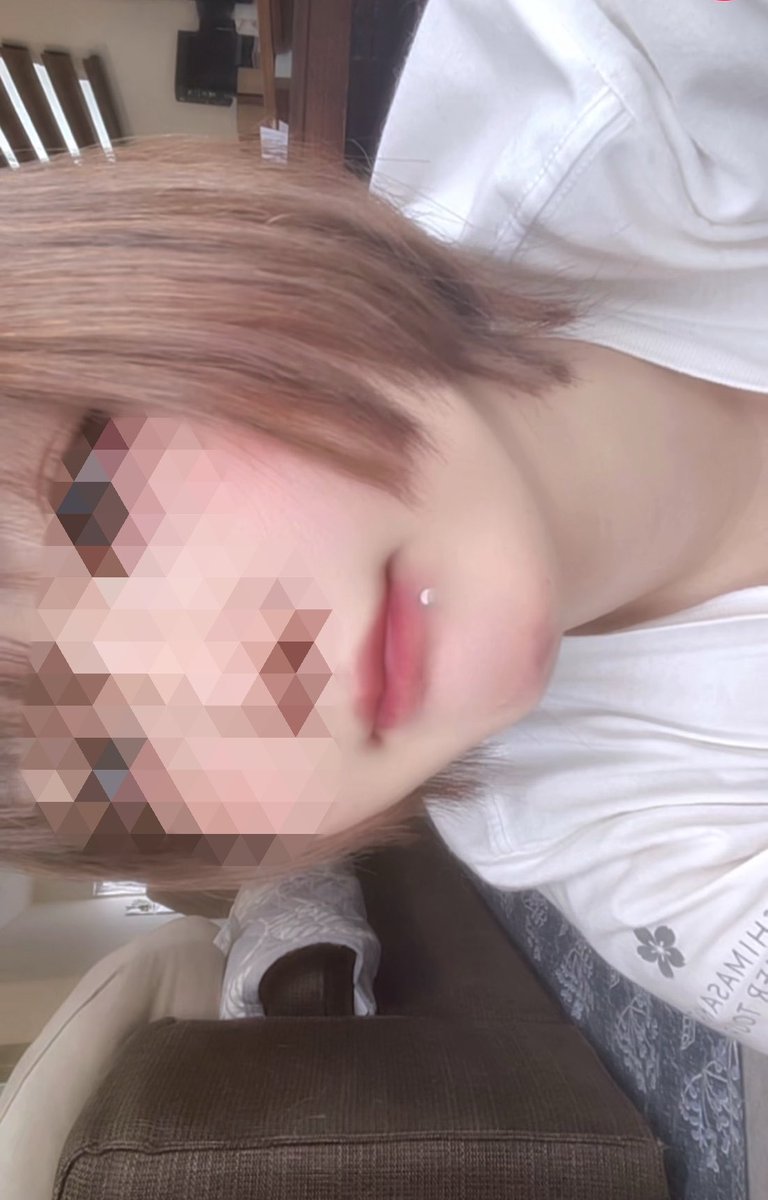 さとこ tweet media