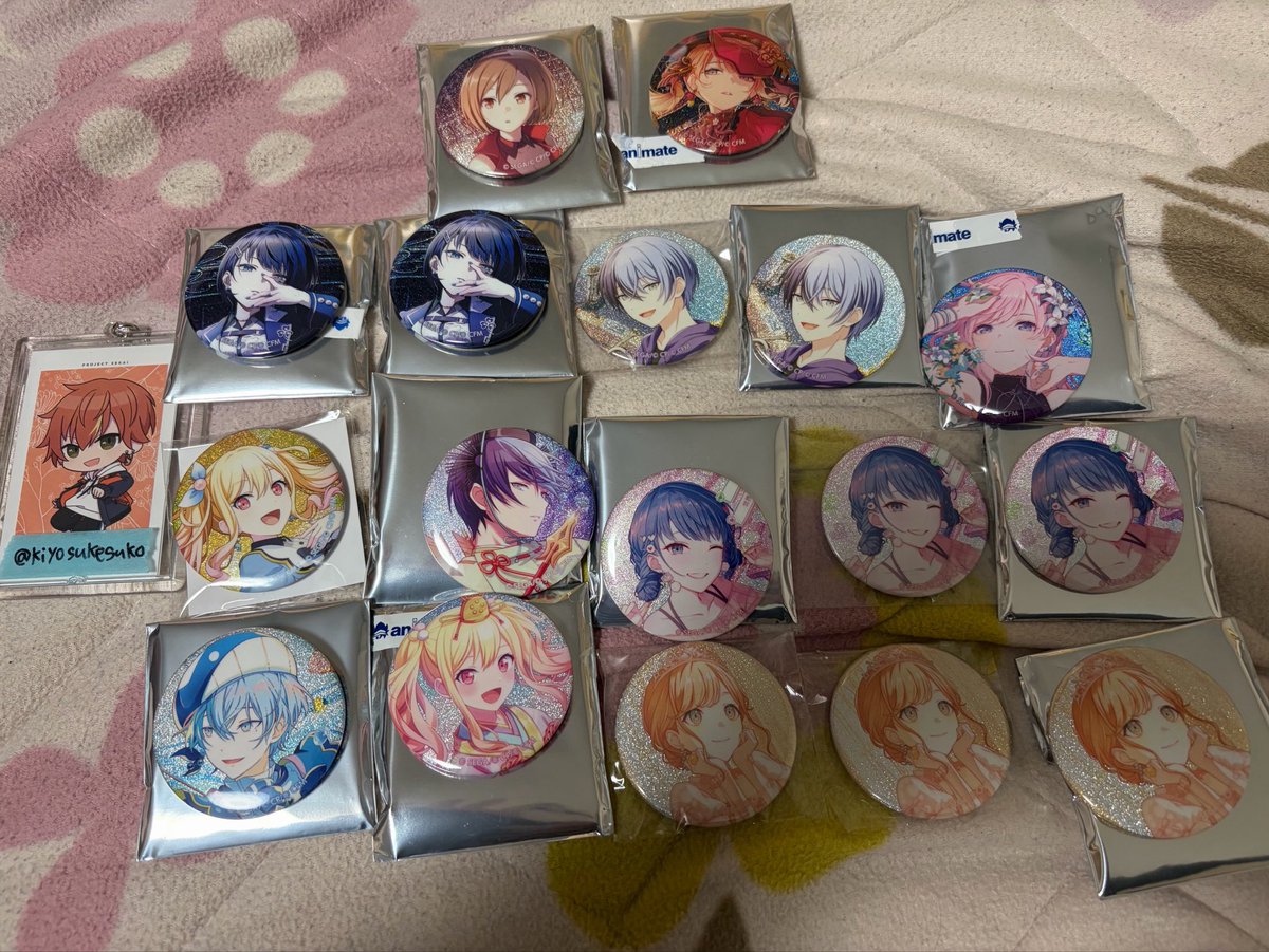 クローフィ tweet media